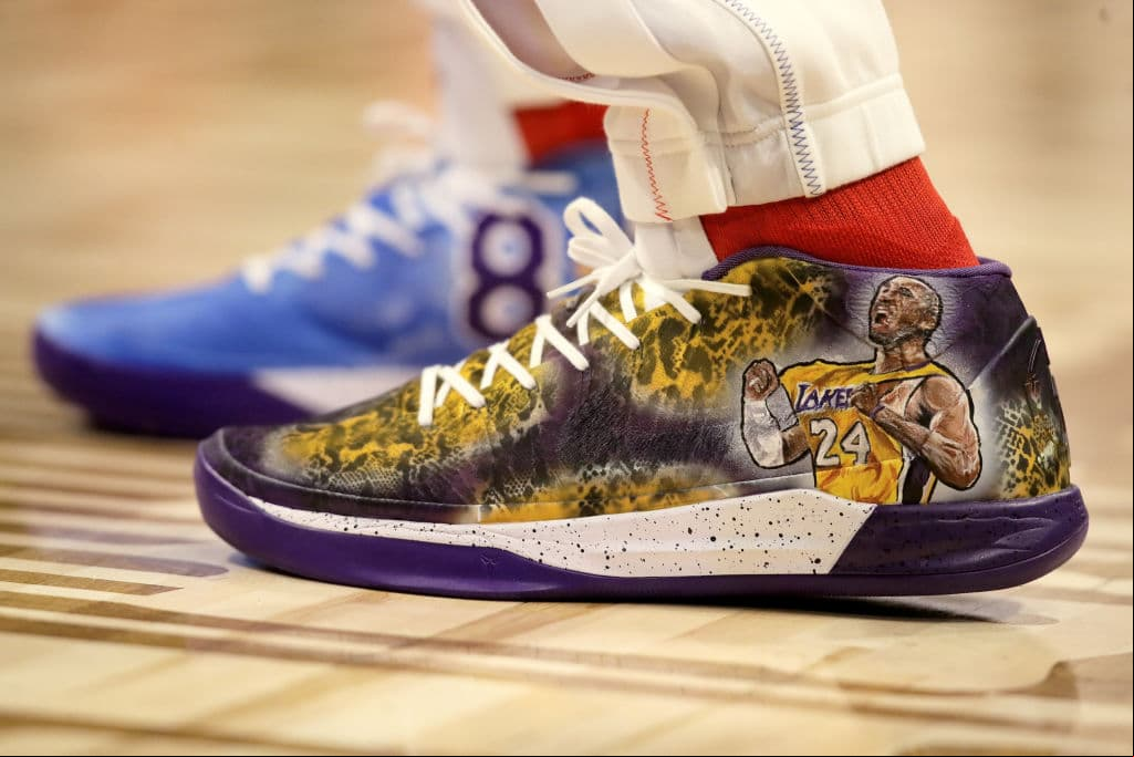 Tenis usados por Pascal Siakam #24 del equipo Giannis, rindiendo tributo a Kobe Briant.