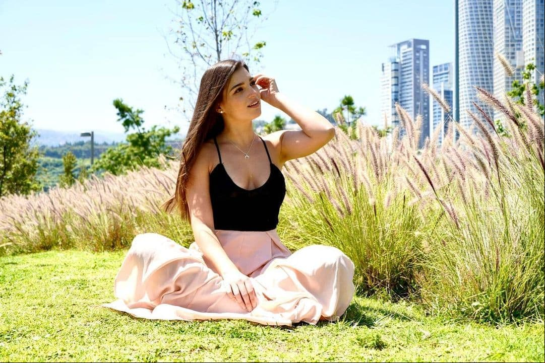 En su cuenta de YouTube, Gaby comparte videos sobre su carrera como actriz y algunos detrás de cámaras.