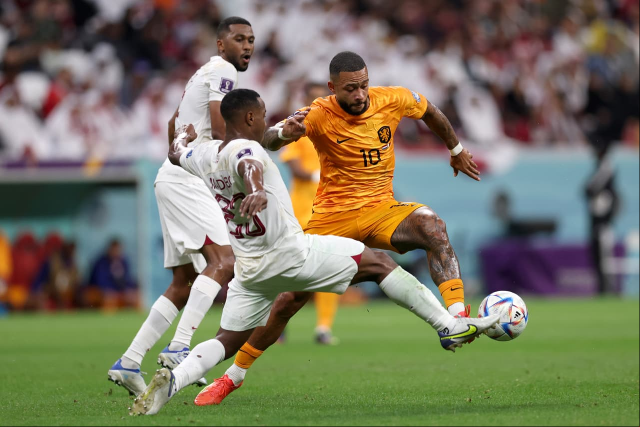 Países Bajos venció 2-0 a Catar con goles de Cody Gakpo (26’) y Frenkie de Jong (49’) para terminar de líder del Grupo A del Mundial Qatar 2022.