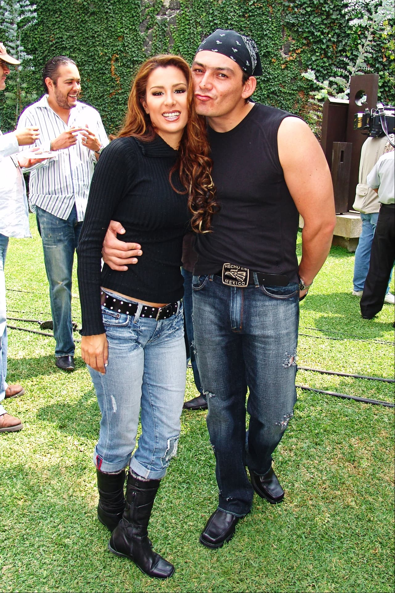 En 2003, José Manuel Figueroa llegó a la vida de Ninel Conde, convirtiéndose en uno de sus romances más mediáticos. Estuvieron juntos tres años y afirman que terminaron por las múltiples infidelidades del hijo de Joan Sebastian.
