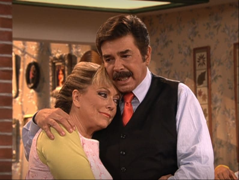 Jorge Ortiz de Pinedo y Zully Keith siempre interpretaron a 'Plácido' y 'Renata', tanto en la versión en teatro, como en la televisión, sin embargo antes se llamaban 'Simón' y 'Aurelia'.