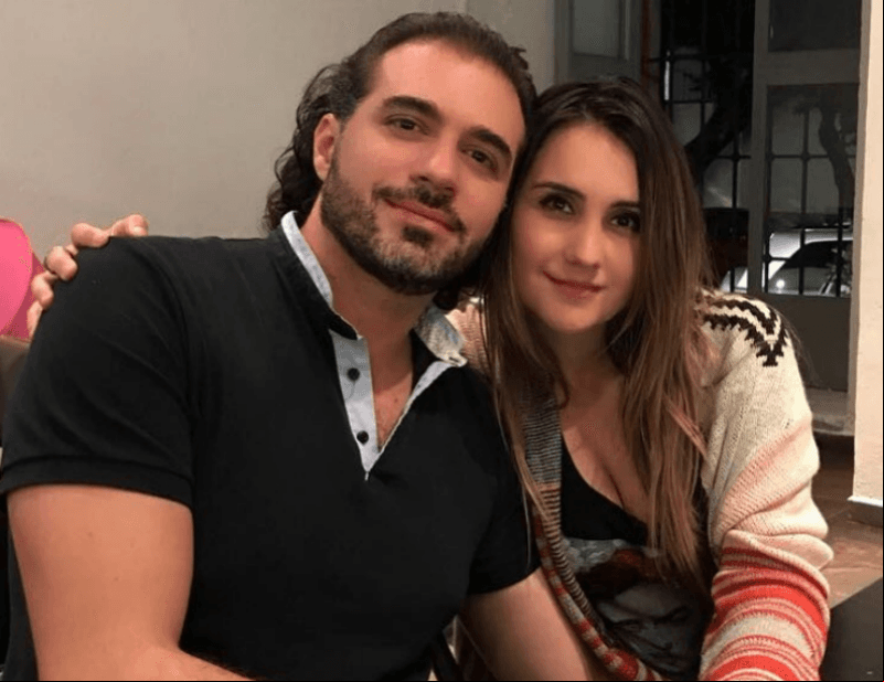 Presume su noviazgo con románticas fotos en Instagram.