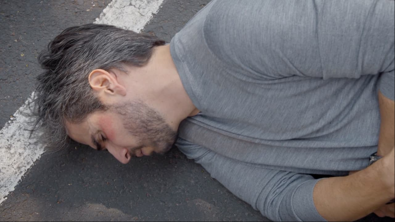 ¡Alberto es atacado por unos hombres! ¿Te perdiste 'S.O.S Me estoy enamorando'? Velo AQUÍ