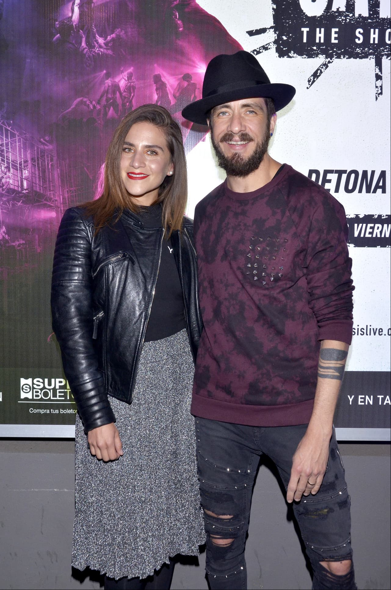 Meses después, Oscar inició una relación con Gina Castellanos, con quien se casó tres años después de que comenzaron a salir.