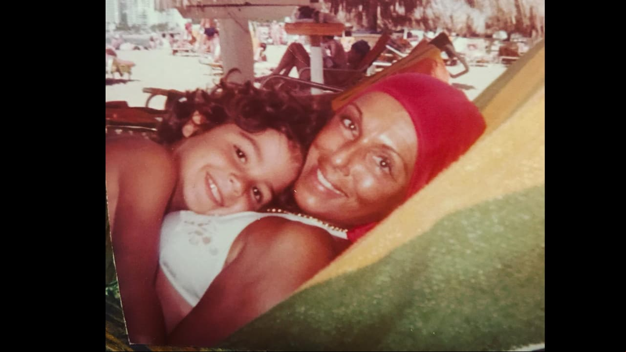 Jaime Camil destacó que su abuela fue como una segunda madre para él