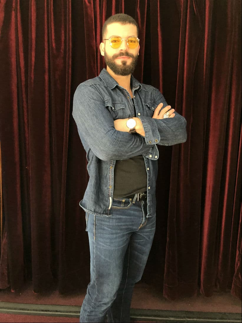 ¡Adrián confesó que él nunca pensó en participar de pequeño en un reality como este, pues a pesar de ser actor, es una persona muy penosa!