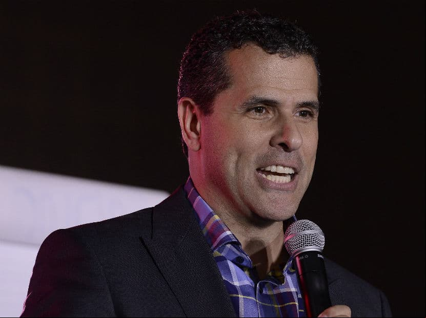 Marco Antonio Regil conmemora el primer aniversario luctuoso de su mamá