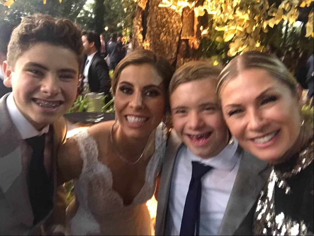 Juan Collado se ha casado en tres ocasiones distintas. Su primer enlace nupcial ocurrió con María Mar Dot Bohigas, con quien tuvo dos hijos: Juan y Mar Collado.
