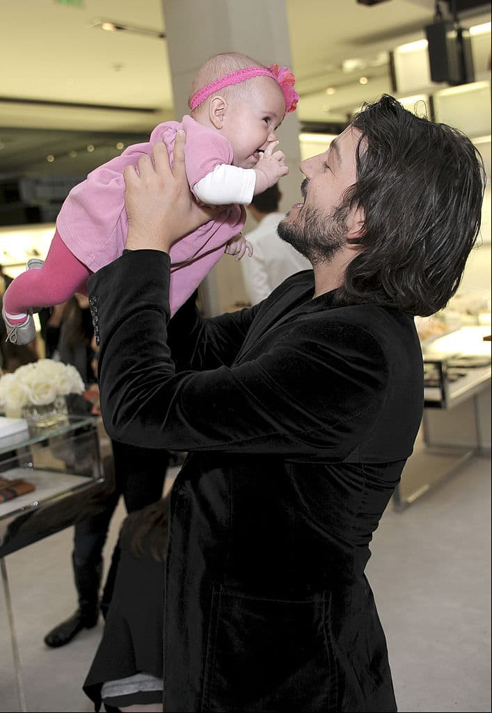 Con el paso de los años, Camila Sodi y Diego Luna refrendaron que lo más importante para ellos es el bienestar de sus hijos, por lo que mantienen una excelente comunicación.