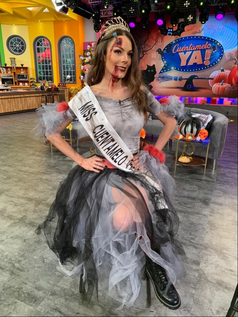 Sofía Escobosa se convirtió en 'Miss Cuéntamelo ya!', una reina de belleza asesinada.