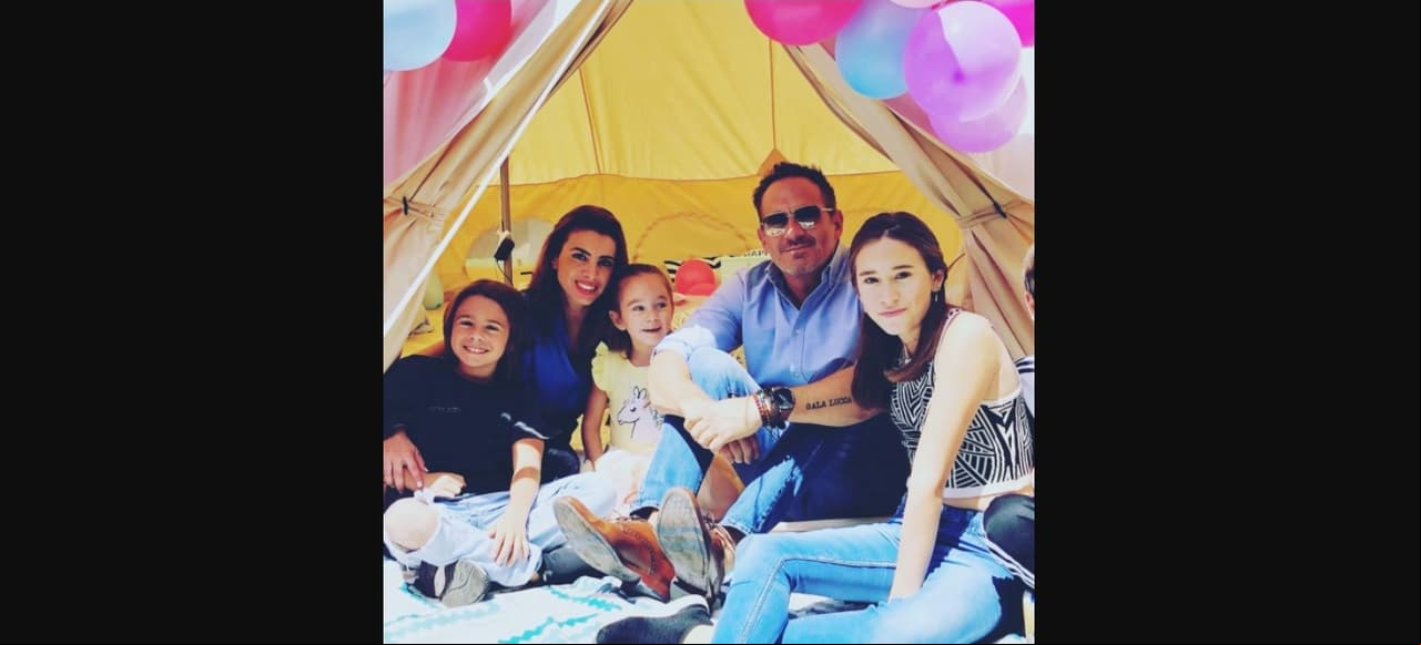 Gala, Lucca y Lía son fruto del matrimonio que el conductor sostiene desde hace casi 13 años con la también actriz Susy Lu.