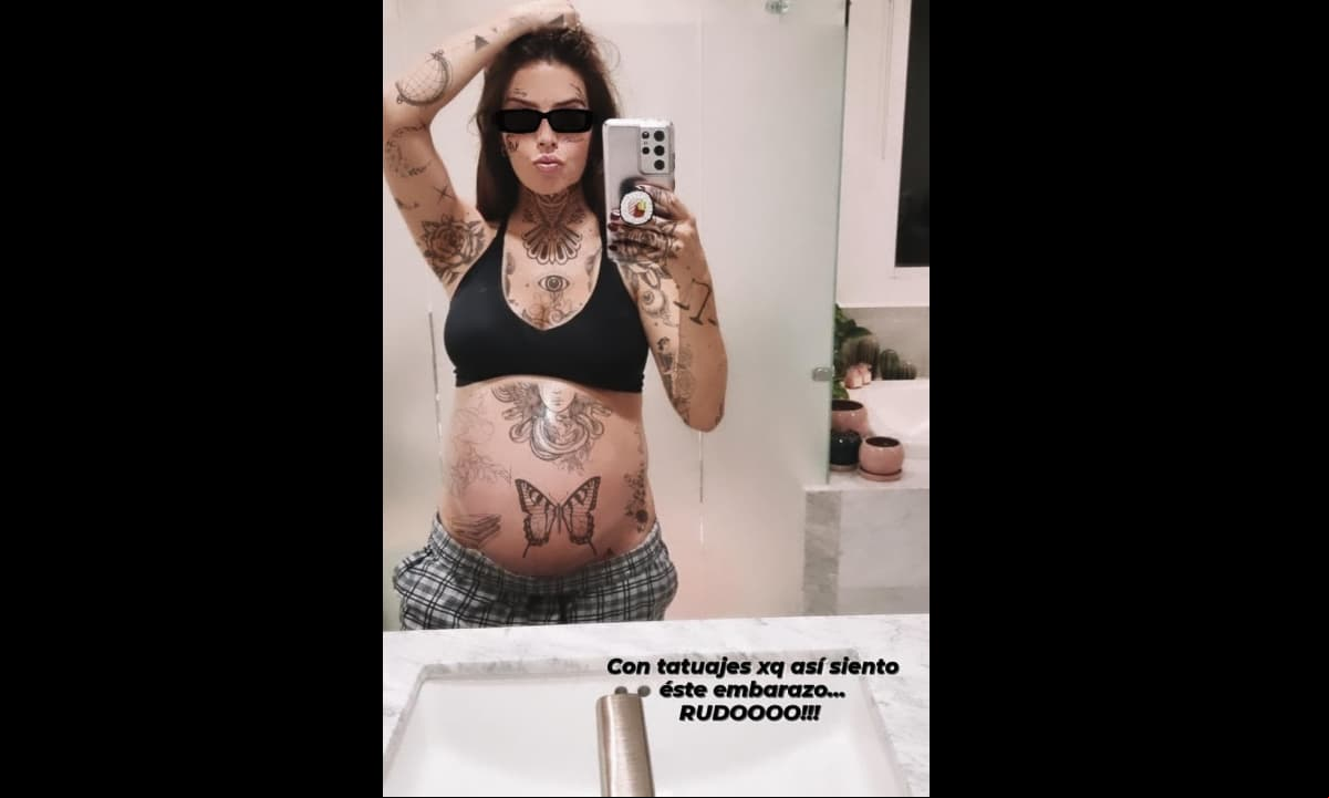 Claudia Álvarez lució su pancita de embarazo en tremenda imagen