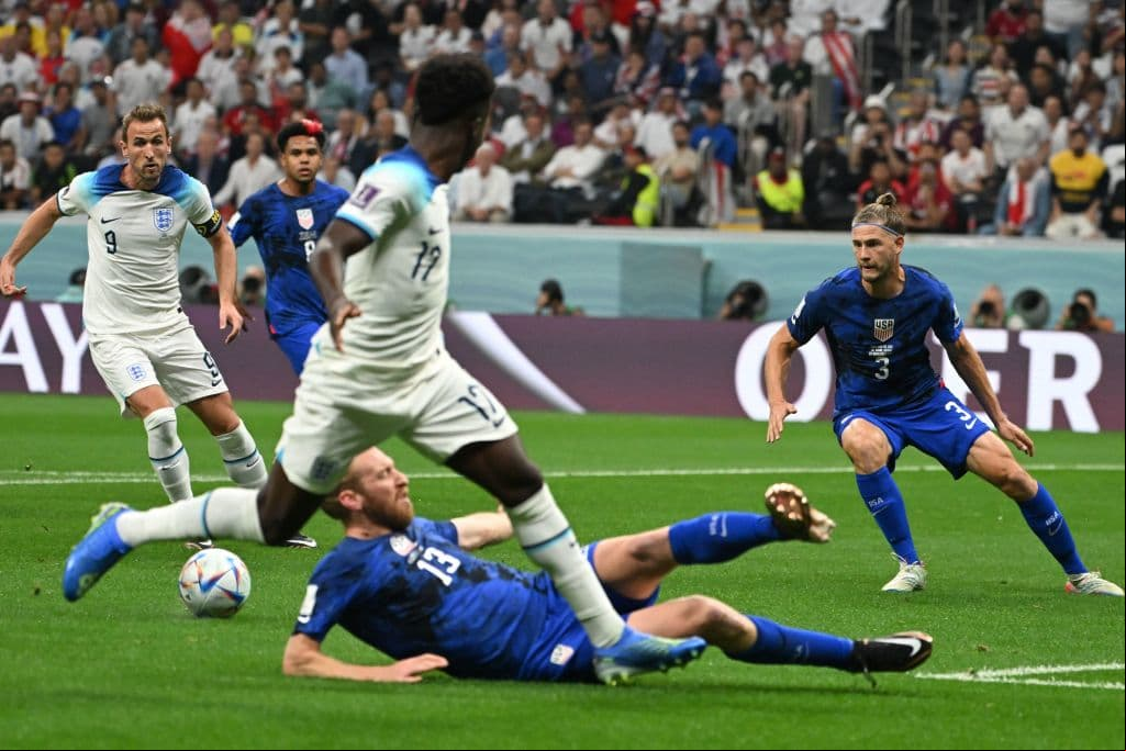 La selección estadounidense frenó a una Inglaterra plomiza y mereció más que el triste empate sin goles que sacó en esta segunda jornada del Grupo B del Mundial de Qatar.