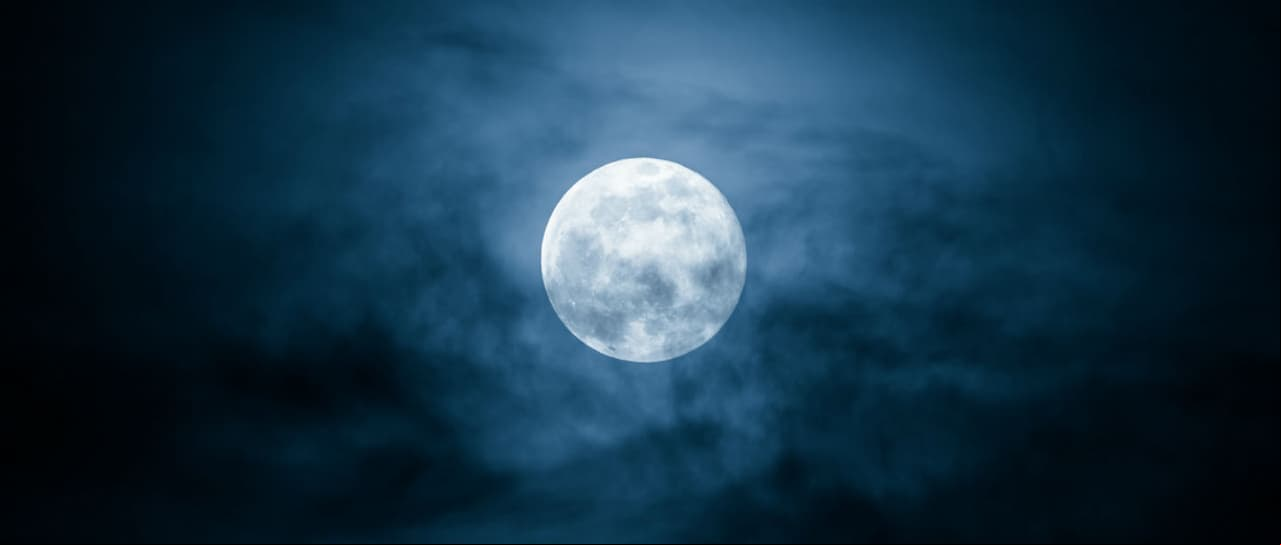 Aprovecha la energía especial de la luna azul para tus rituales