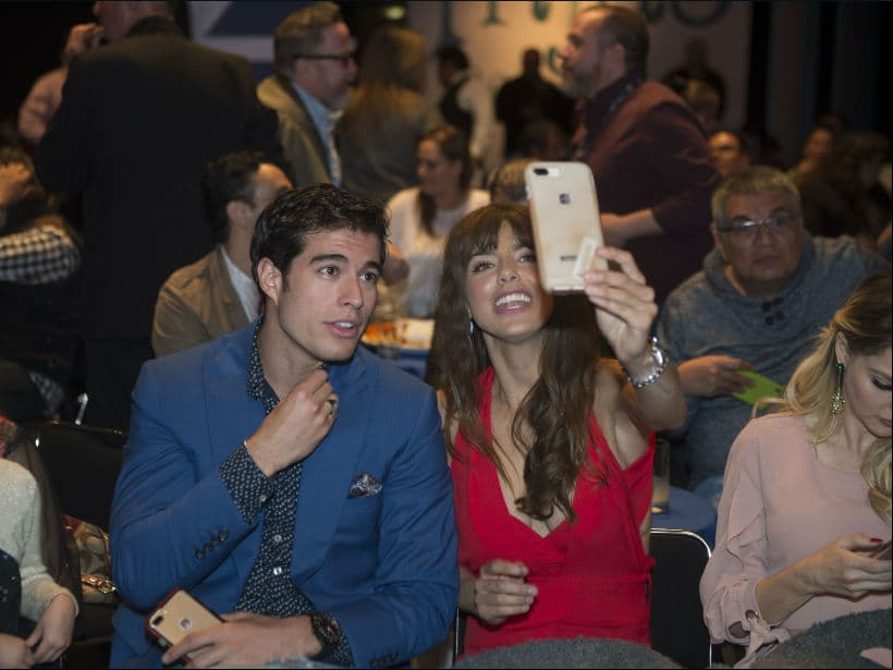 Los protagonistas, Michelle Renaud y Danilo Carrera no dudaron en presumir su trabajo en redes sociales y agradecer a sus fans por el apoyo recibido.