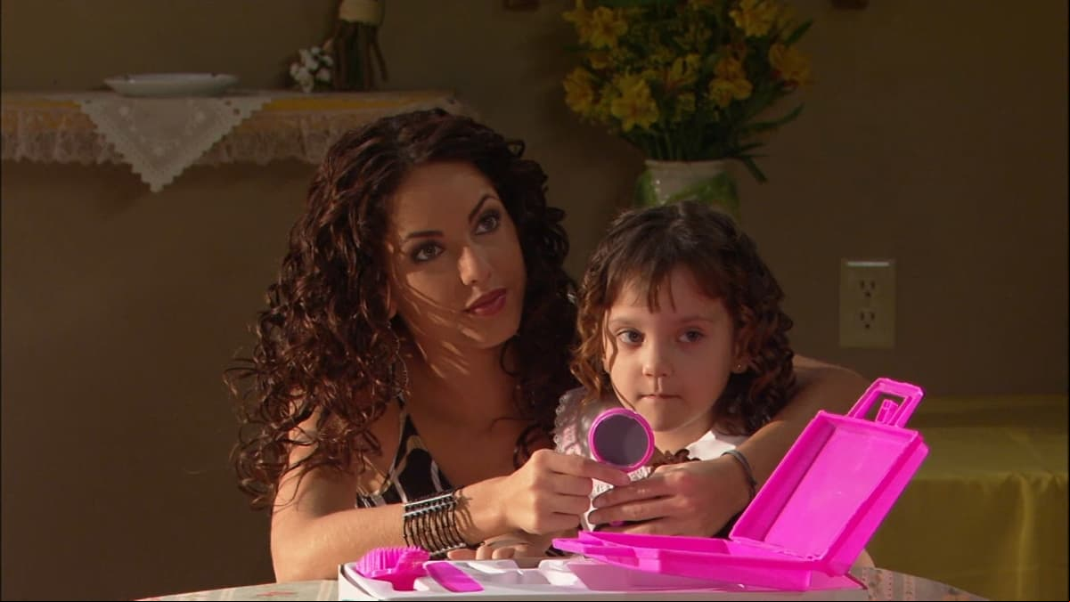 ‘Rubí’ tuvo grandes protagonistas Bárbara Mori, Eduardo Santamarina y Sebastián Rulli, pero un personaje que se robó el corazón de muchos fue el de la pequeña 'Fernanda', que fue interpretado por Kristel Casteele. Ahora te presentamos a su gemela, quien impacta con su belleza.