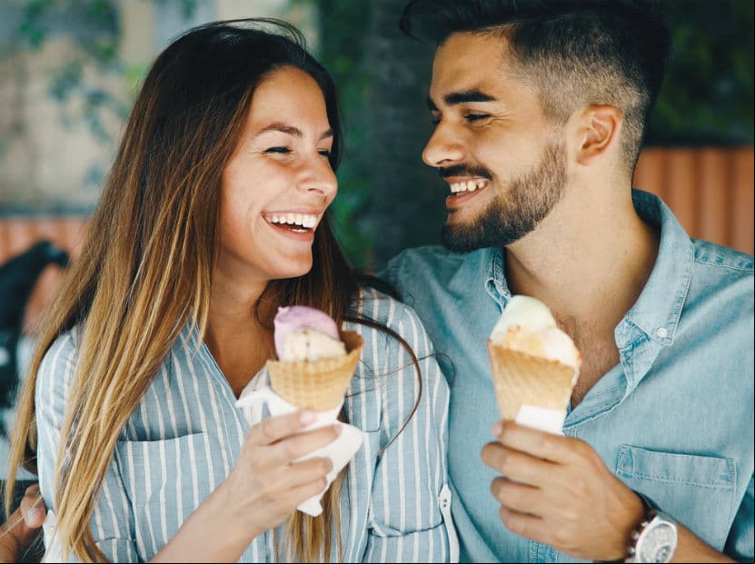 Sagitario. Si tu pareja te da la confianza y apertura necesaria para ser tú misma llevan la mitad del camino ganado. Pasarán muchos ratos agradables descubriendo su lado humorístico.