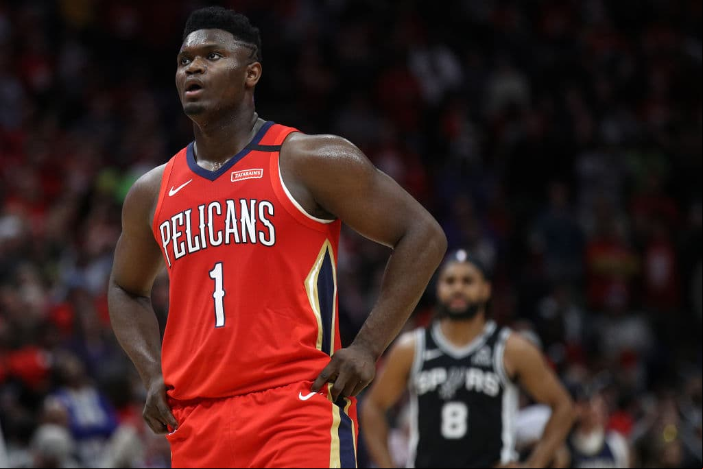 Zion debutó con Duke en 2018 en la victoria 86-67 y registró 29 puntos, 13 rebotes y anotó tres triples en cuatro intentos.