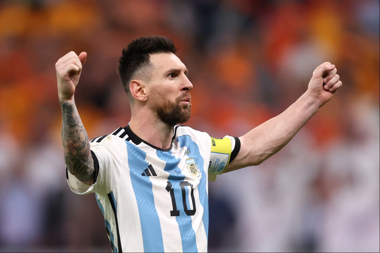 Argentina y Holanda se enfrentaron en tiempos extra y definieron en tanda de penaltis el pase a las semifinales donde la albiceleste consigue el boleto mientras que los Paises Bajos se convierten en el primer equipo que los pamperos eliminan en instancia de tiros de castigo.