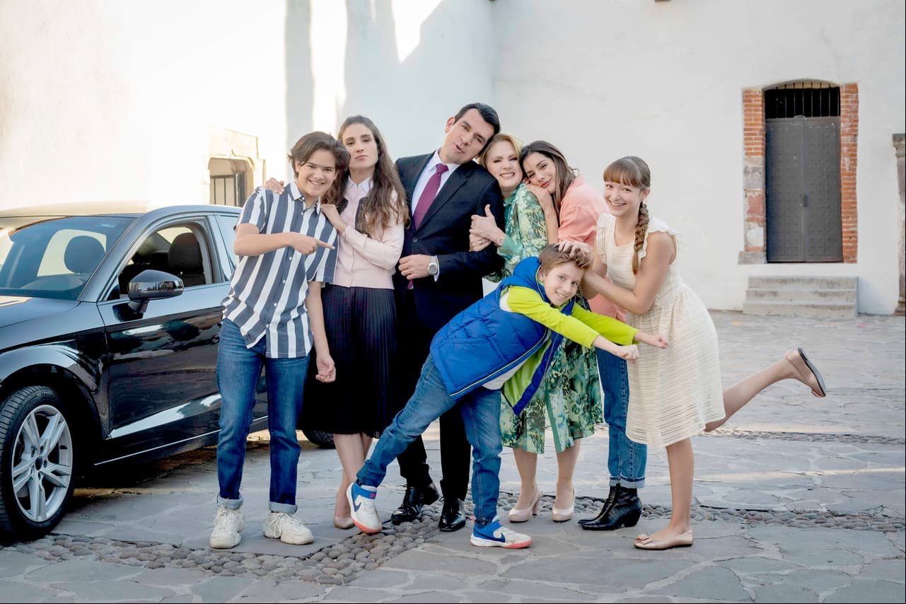 ¡Gran estreno 30 de enero a las 6:30 p.m. con Las Estrellas!
