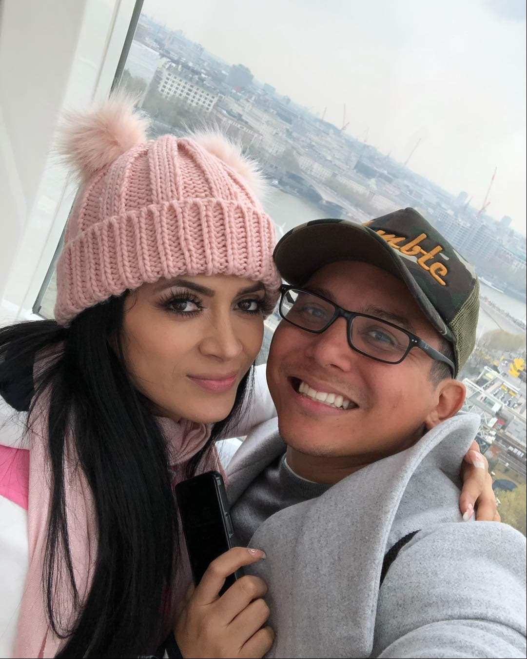 En las alturas, Edwin y Kimberly presumieron su amor.