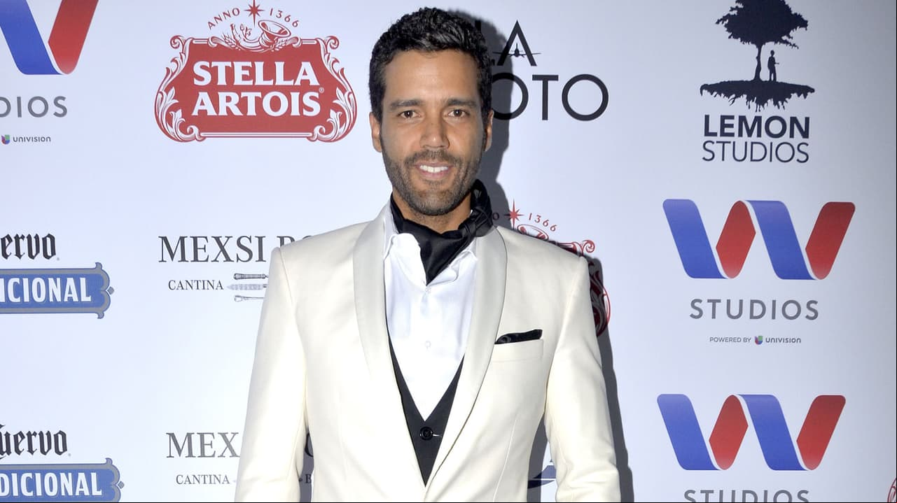Actor de ‘La Piloto’ ite ‘errores’ tras ser denunciado por violencia doméstica