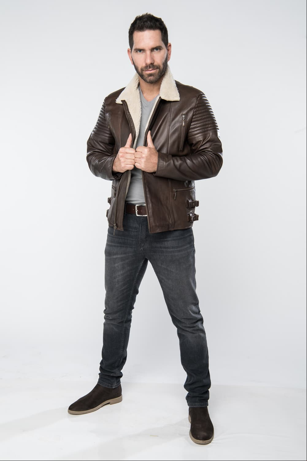 “Me siento muy contento, muy satisfecho. Creo que hemos hecho un trabajo muy bonito, con mucho amor, pero también una historia muy dinámica, muy explosiva, llena de acción y suspenso. Al final del día es un melodrama muy bonito”, compartió Arap a Las Estrellas en octubre de 2018.