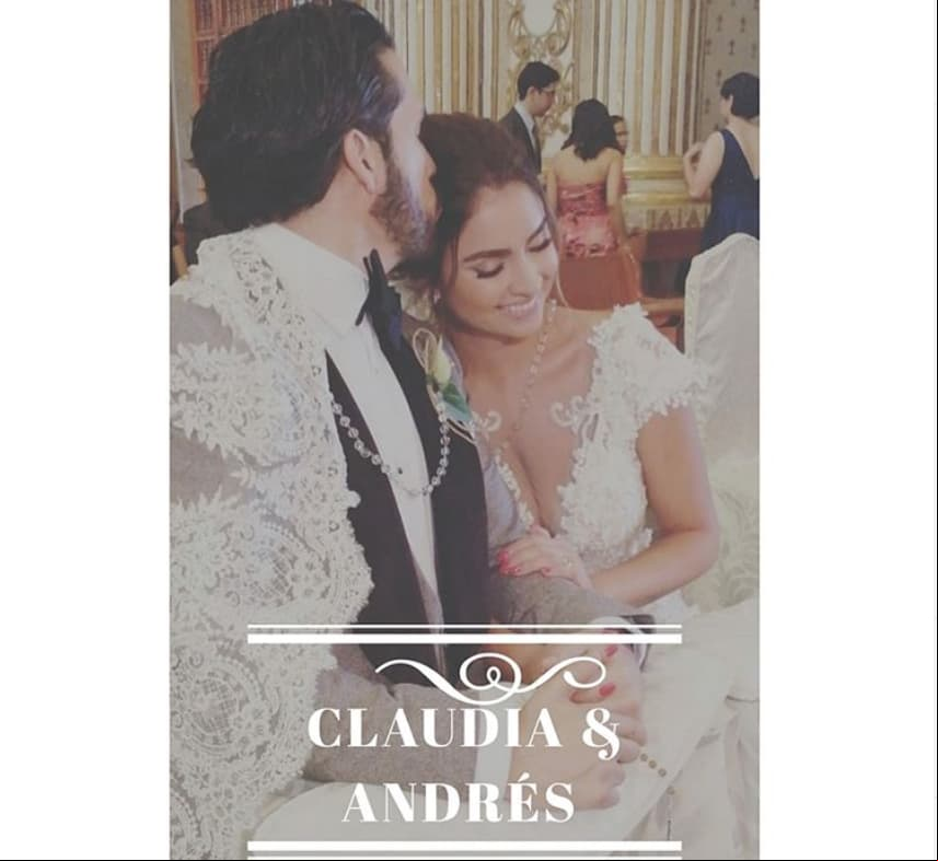 Cabe destacar que Claudia y Andrés se conocieron en un casting hace más de dos años para una serie que él iba a producir. “Pasó un año después de que ya se atrevió a pedirme que saliéramos y dije: ‘bueno, tanto te tardaste’”, declaró la actriz en entrevista al programa ‘Hoy’ en febrero de este año.