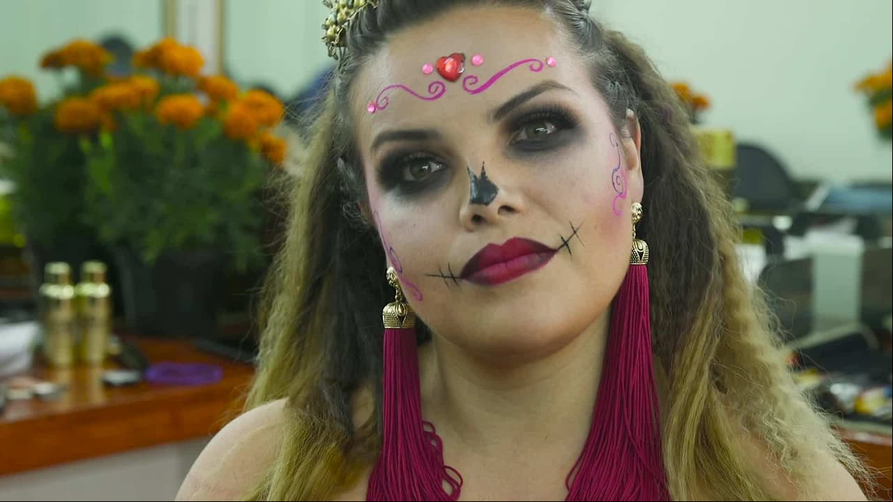Si no quieres parecer un panda, sigue estos pasos para convertirte en toda una Catrina