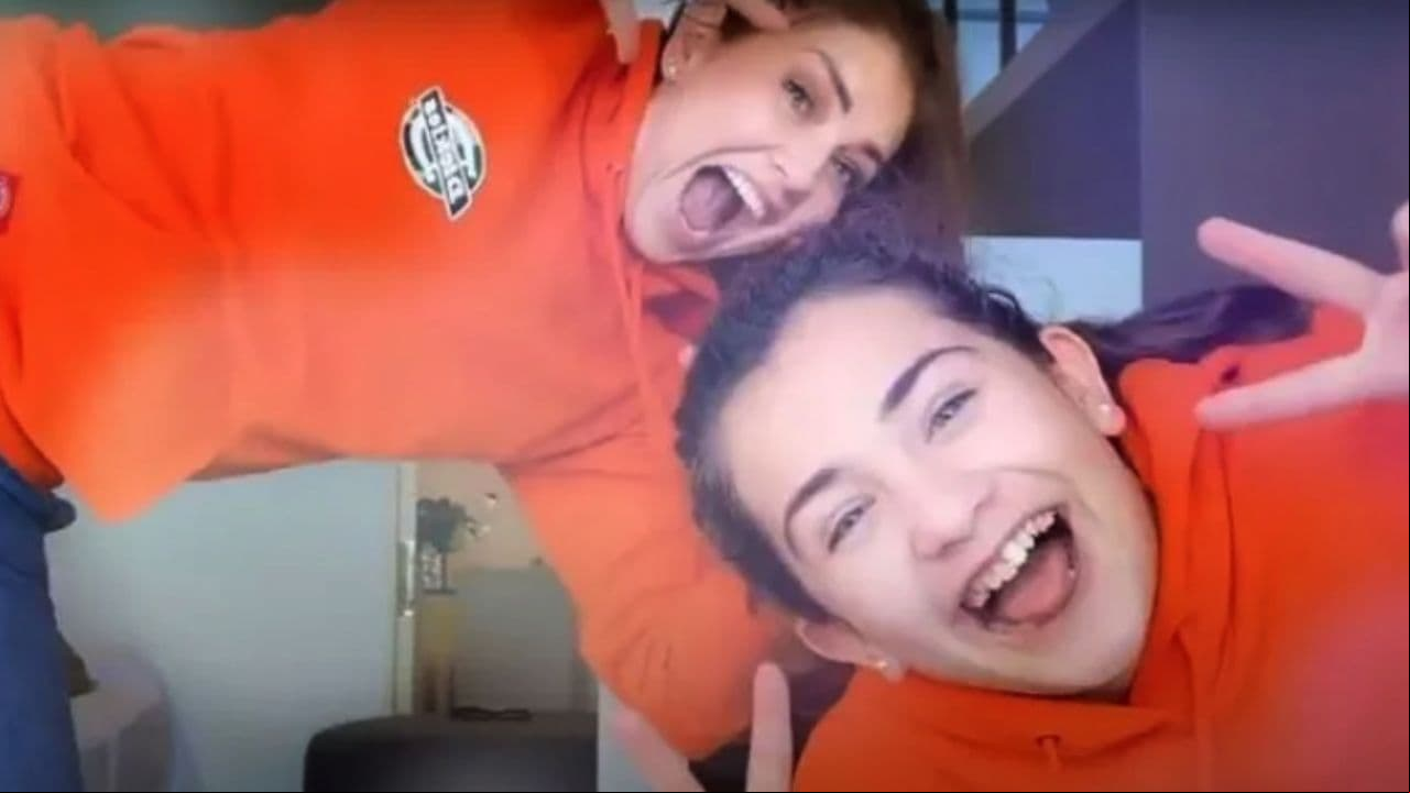 Thalía aparece con su hija Sabrina Sakaë en TikTok