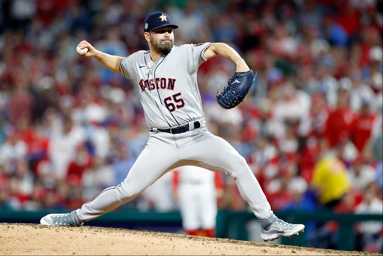 José Urquidy es el primer mexicano en jugar tres Series Mundiales