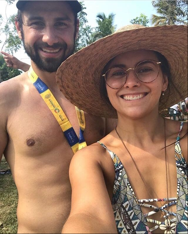 Sin embargo, el pasado mes de diciembre celebró tres años de matrimonio con Dafne, su esposa.