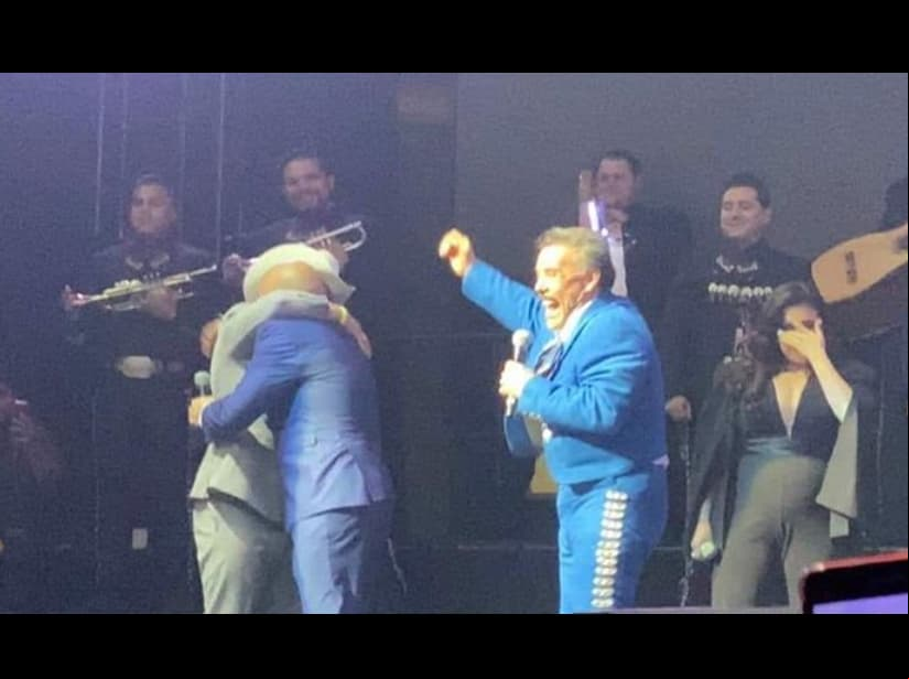 Lupillo y Gustavo Rivera se reconcilian frente a su padre