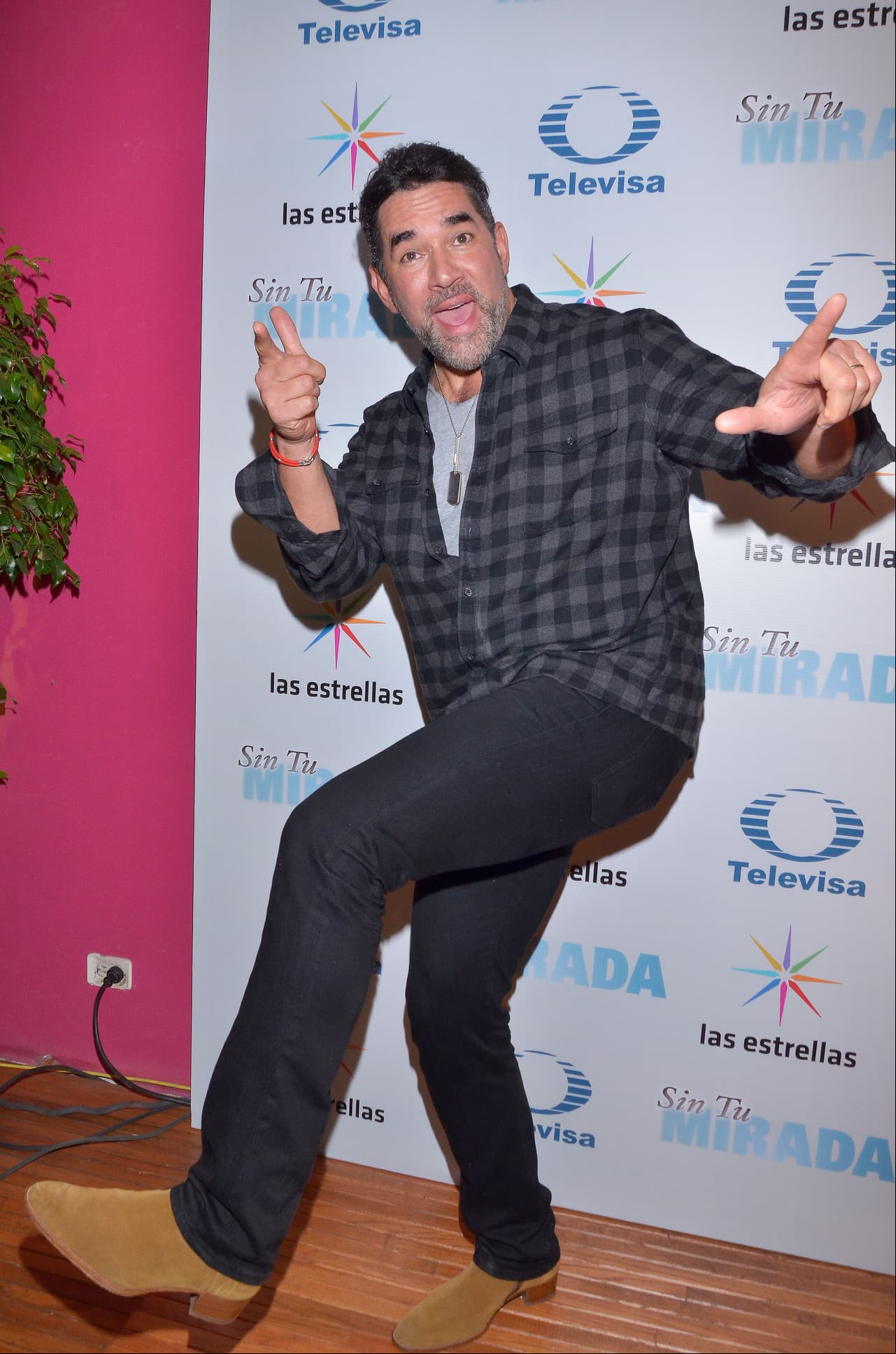Al término de este importante proyecto, el actor siguió estelarizando melodramas como: ‘Yo amo a Juan Querendón’, ‘Ni contigo ni sin ti’, ‘Libre para amarte’, ‘Sin tu mirada’ y actualmente forma parte de los conductores de ' al aire', programa de Unicable.