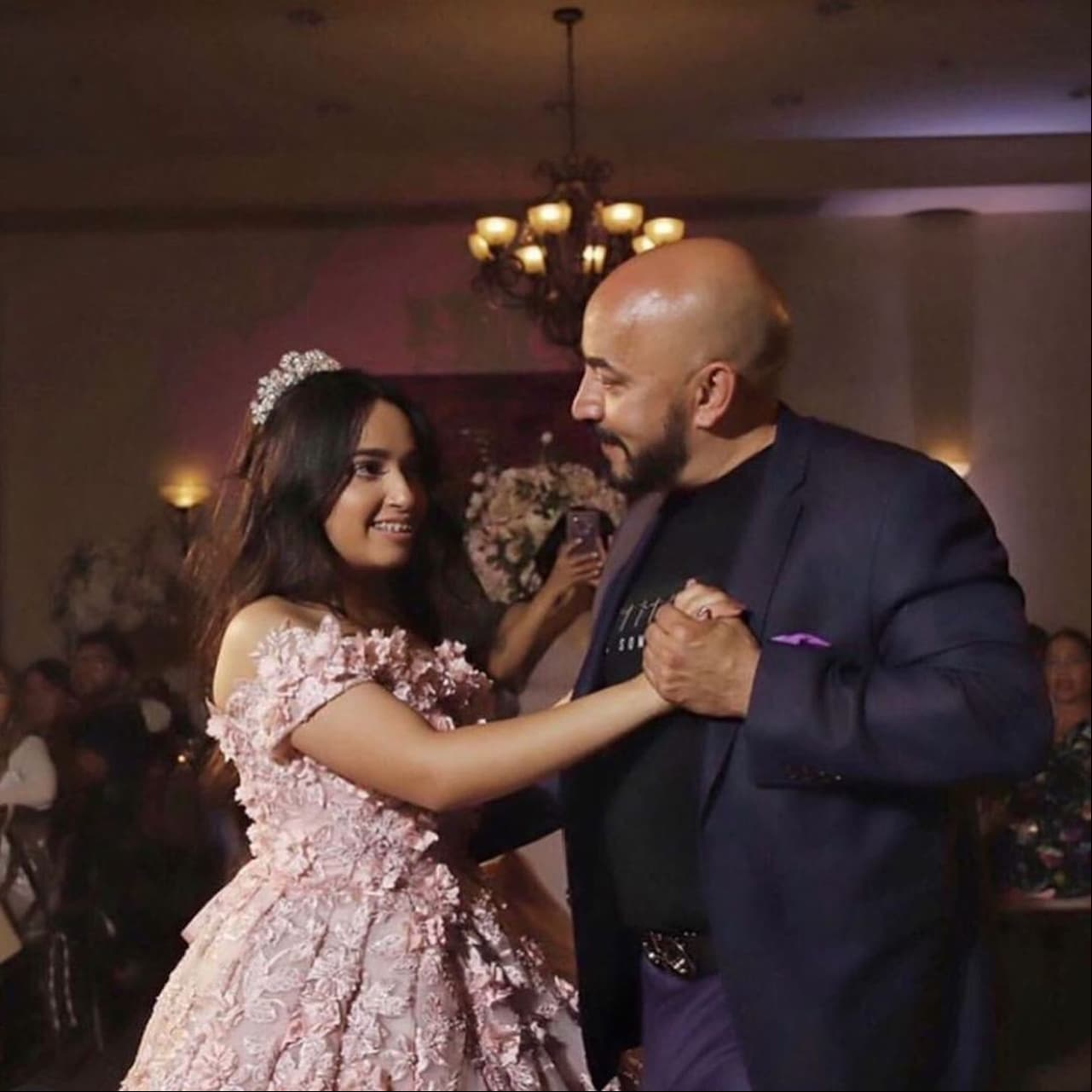 Lupillo Rivera anuncia que su hija Karizma se lanzará como cantante: “Estoy muy impresionado”
