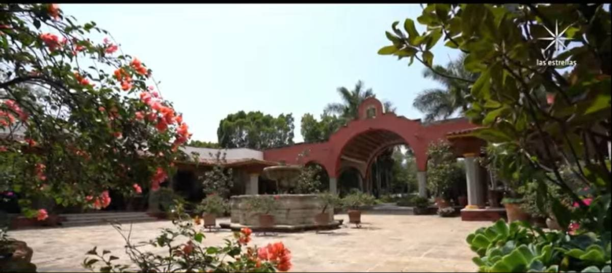 Las haciendas que aparecen en el melodrama son ‘El Primor’ y ‘Los Gallardo’, ubicadas en Malinalco; mientras que el rancho de Juana se encuentra en Zempoala.
