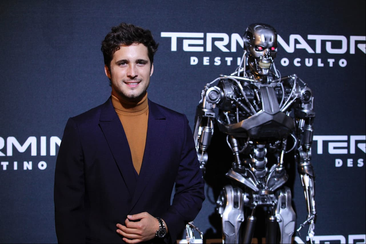 Diego Boneta revela cómo rindió tributo a Juan Gabriel en “Terminator: Destino oculto”