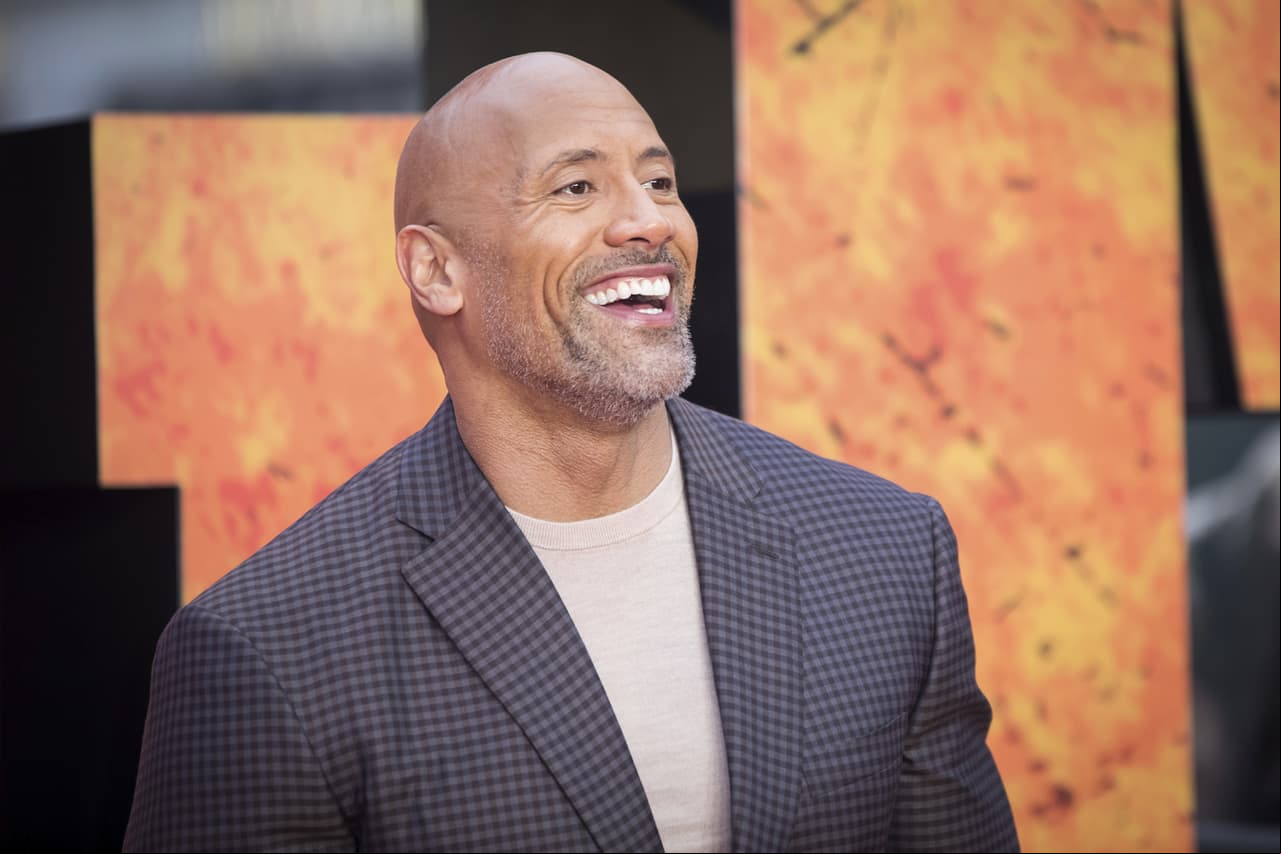 Dwayne Johnson comparte emotiva foto de su infancia en Instagram