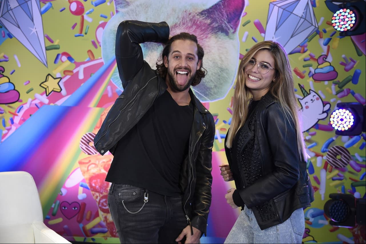 “Somos fans de Mario Bautista”: Lambda García consiente a su hermana en los Premios Telehit