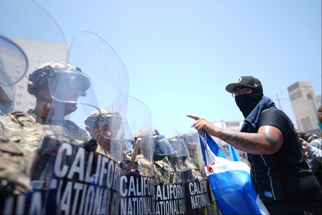 Cómo Trump usa las protestas en Los Ángeles para justificar una agresiva agenda política y migratoria