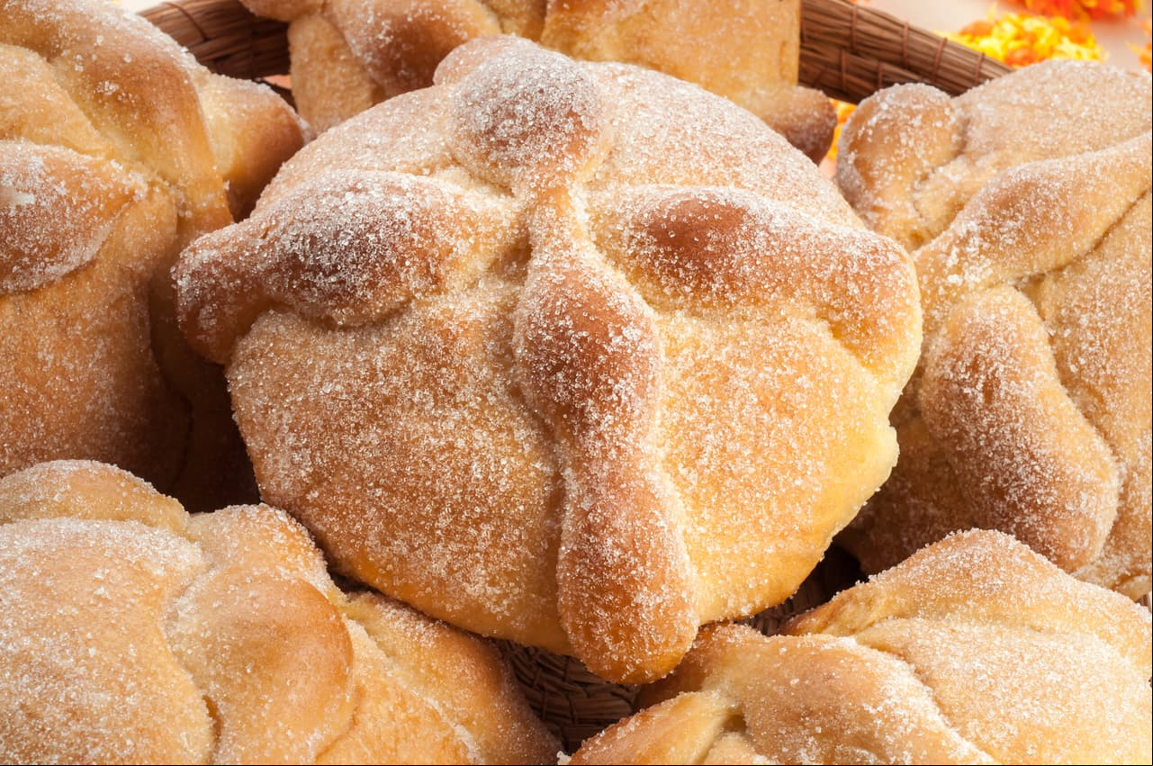 ¿Sabes cuántas calorías tiene el pan de muerto?