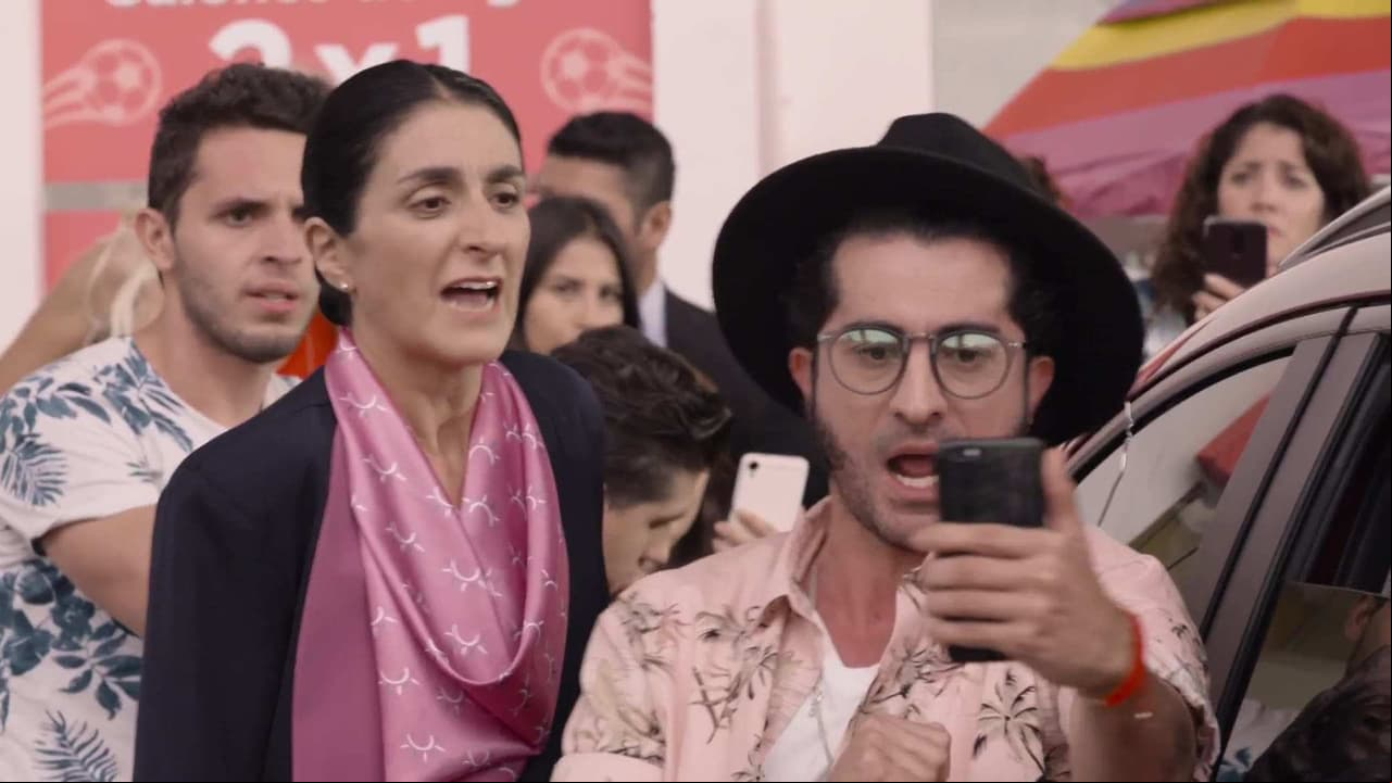 Lorenza se vuelve viral como una mala mami