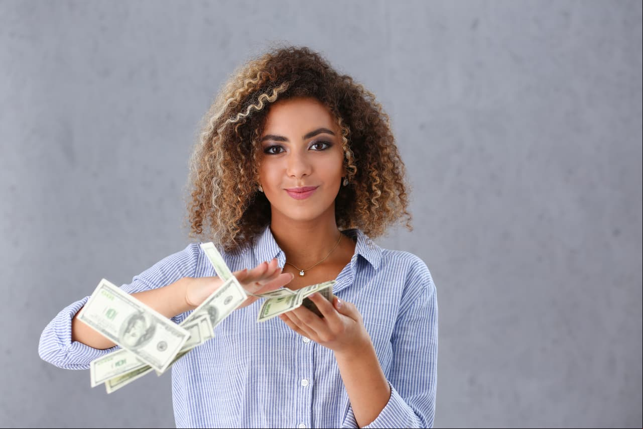 ¿Cómo atraer dinero con tu letra?