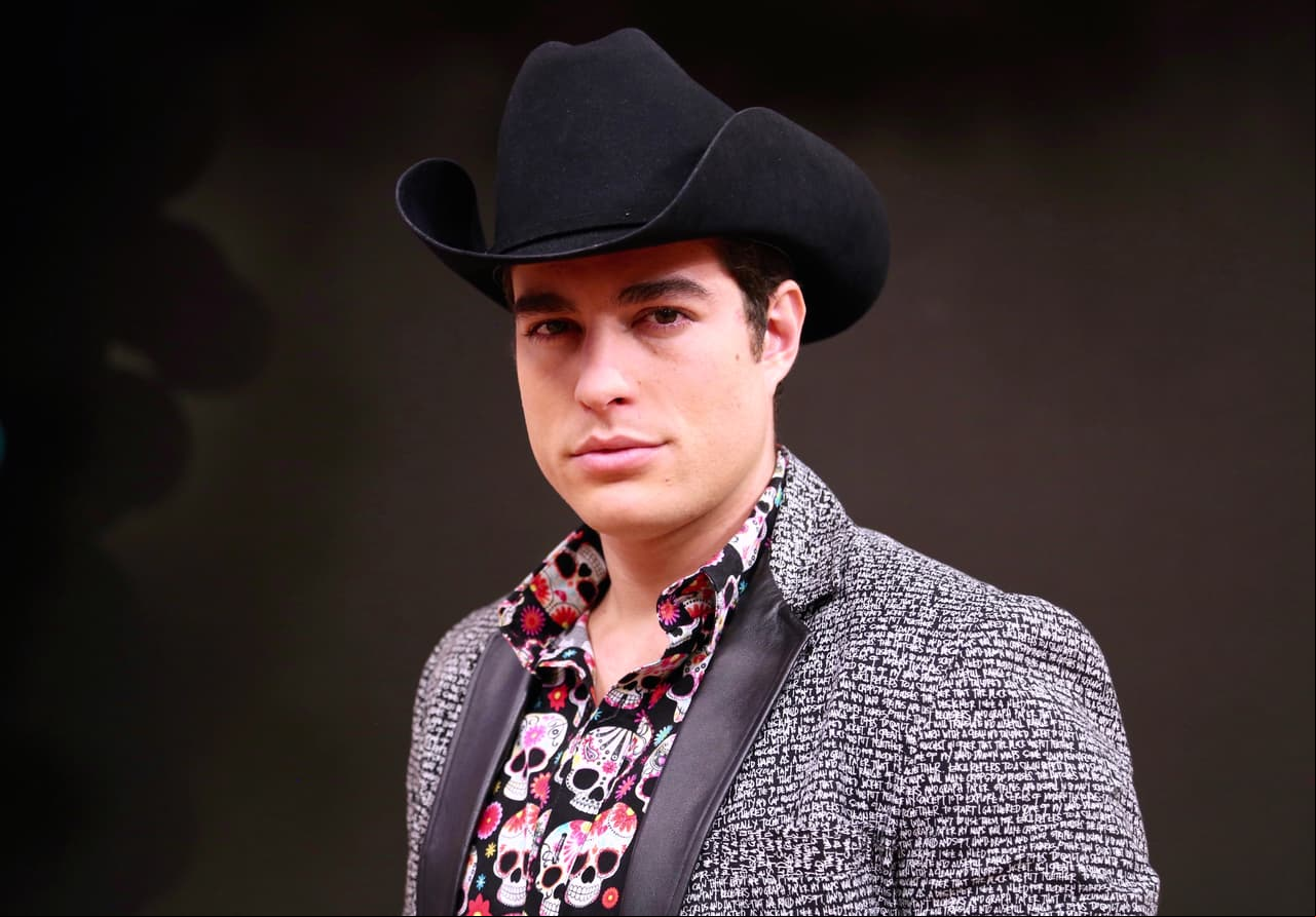 En 'La doble vida de Estela Carrillo', del 2017, Danilo interpretó a 'Danilo Cabrera', el cantante de 'Los Jerarcas de la sierra'. Aunque su personaje era muy simpático, 'Cabrera' era un hombre ambicioso y detrás de su cara angelical, escondía a un verdadero villano.