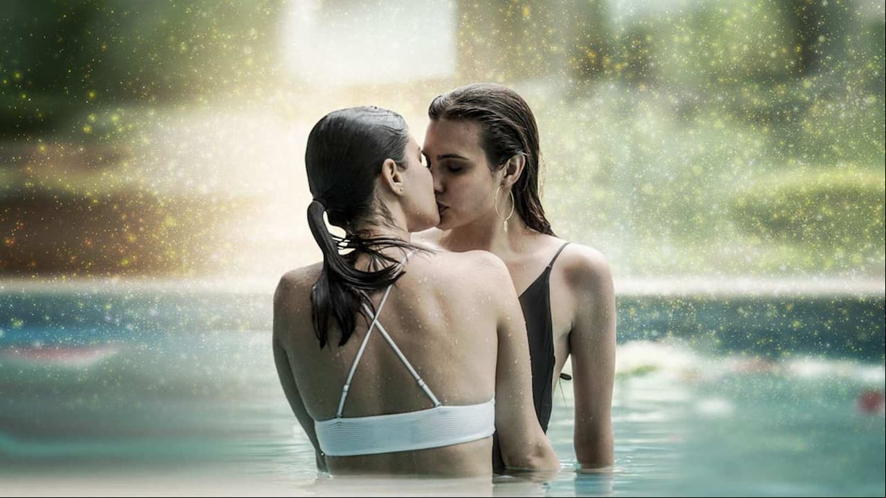 EXCLUSIVA: Juliana y Valentina hacen el amor SIN CENSURA