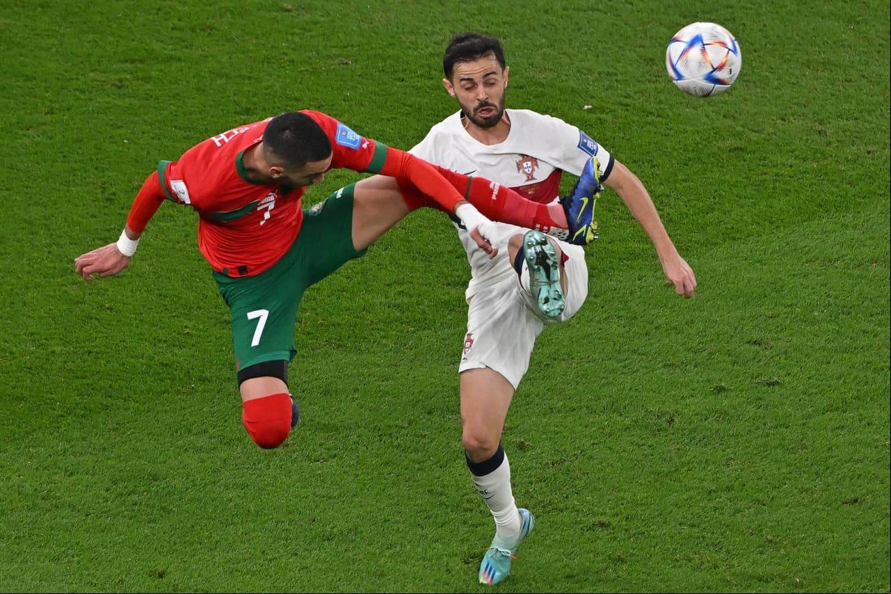 Marruecos derrotó 1-0 a Portugal con gol de Youssef En-Nesyri en el Estadio Al Thumama para convertirse en la primera selección africana en Semifinales en una Copa del Mundo.