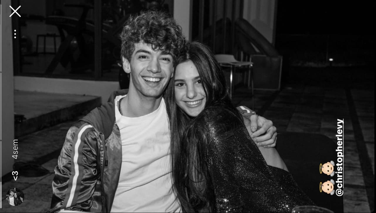Ella es la novia de Christopher Levy.