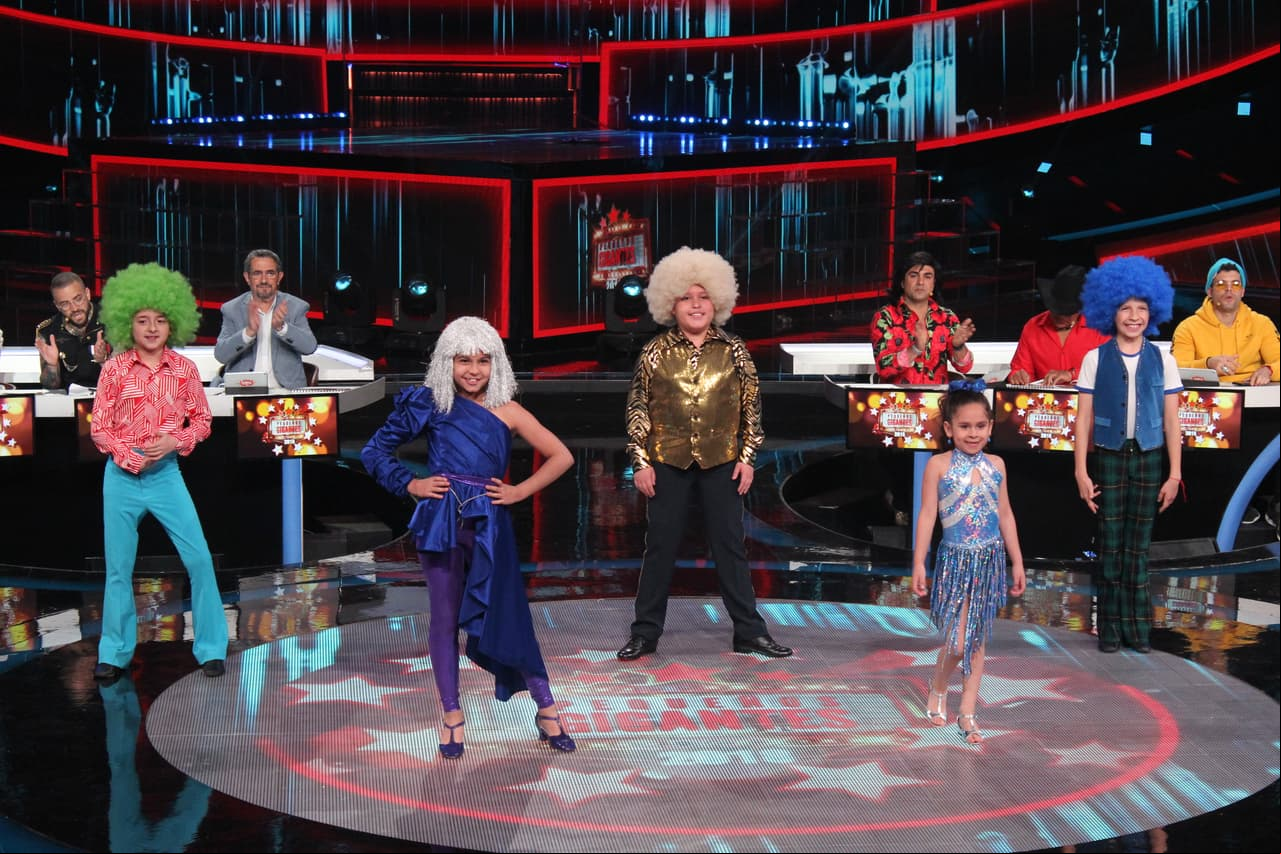 En el segundo trenecito de la noche, Óscar, Gabrielly, Aramis, Luisangeli y Patricio le sacaron brillo a la pista bailando "Boogie Wonderland".