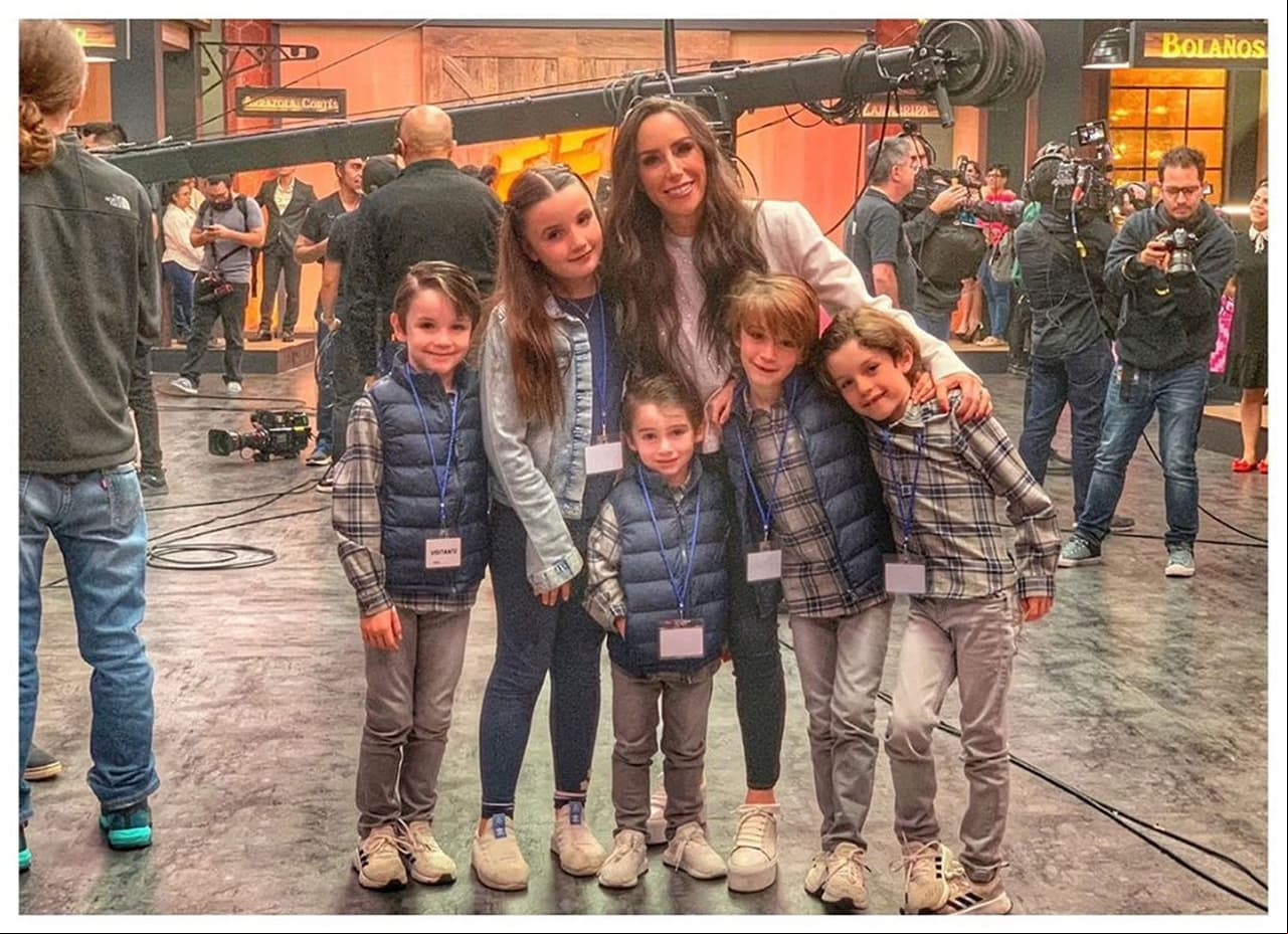 Inés Gómez Mont se convierte en la maestra de sus hijos durante la cuarentena