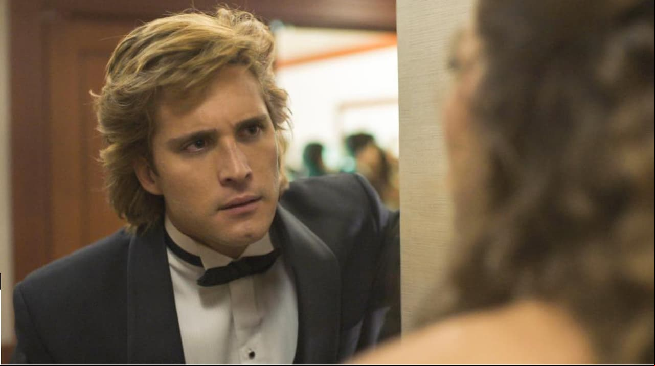 Diego Boneta interpretó a 'El Sol' en esta emisión